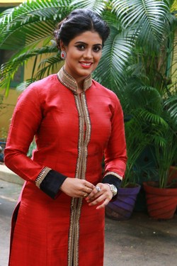 Iniya Photos